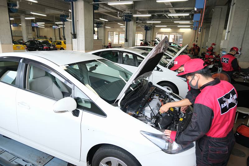 北九州自動車大学校の一級自動車整備科は国家資格試験に毎年高い合格率