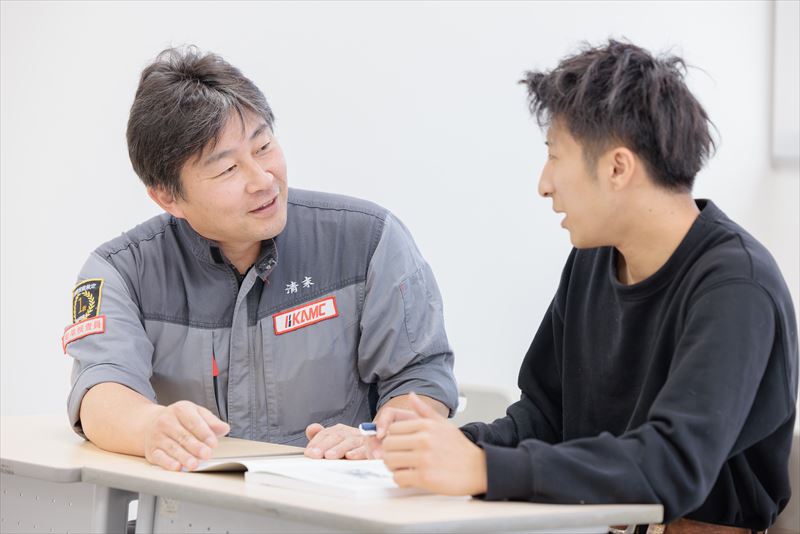 毎年学生数の何倍もの求人票が届きます。安心してあなたにピッタリの企業を選べます。